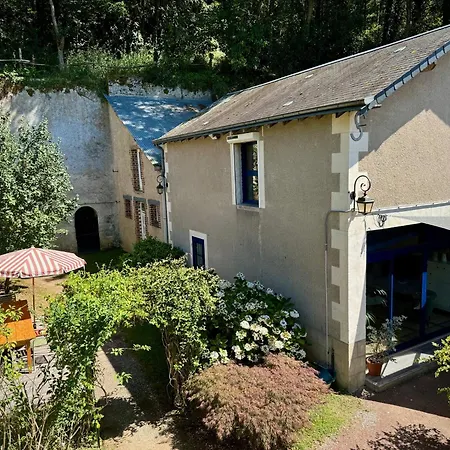 La Maison Sous Les Arbres - Duplex, Jardin Et Spa Poce-sur-Cisse Exterior photo