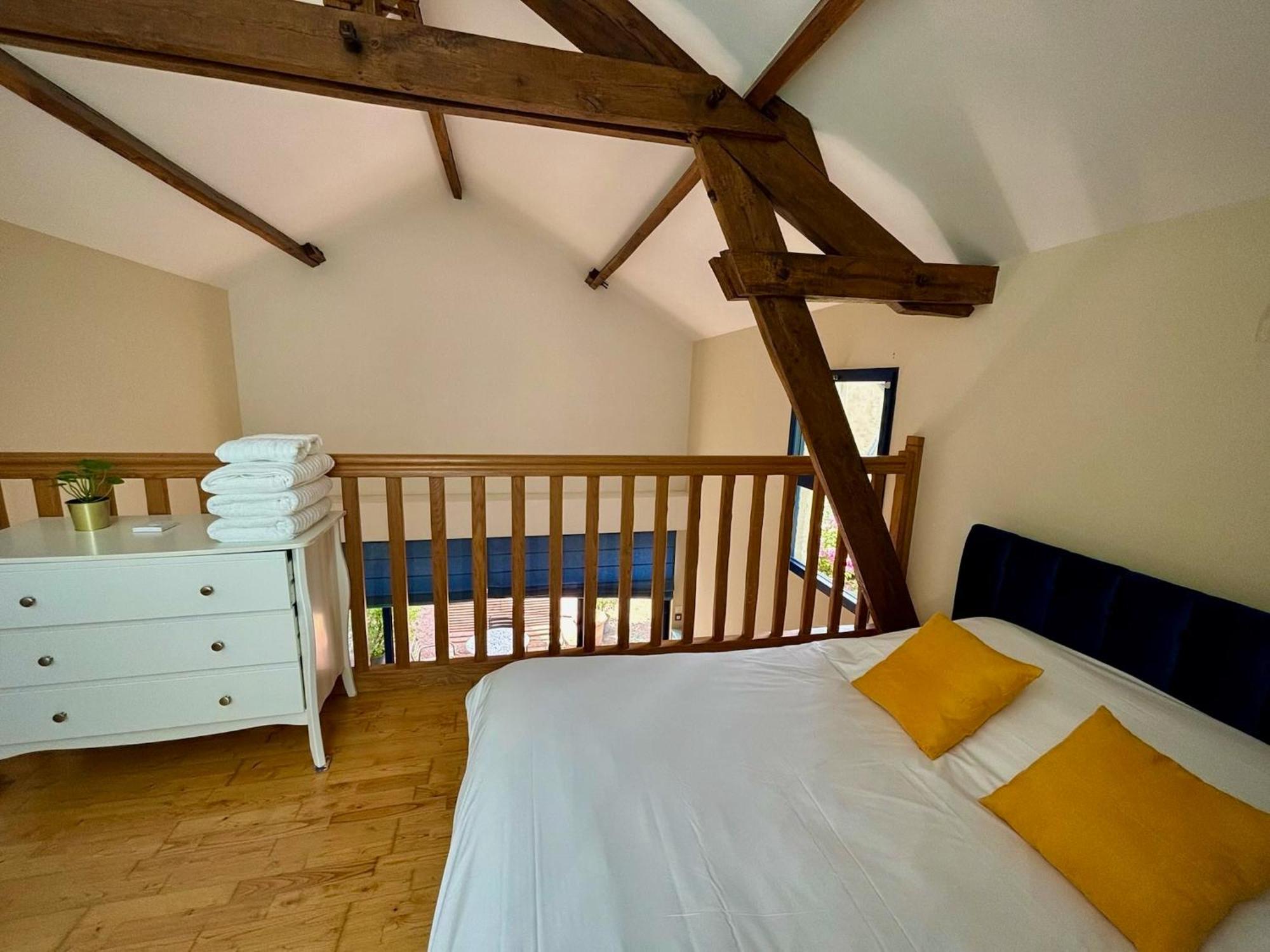Holiday home La Maison Sous Les Arbres - Duplex, Jardin Et *
